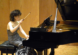 Noriko Ogawa performing music by Yoshihiro Kanno